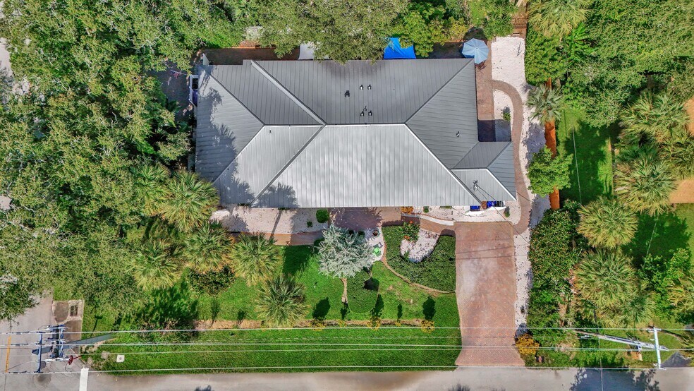More Photos Of 1505 Coral Ave, Vero Beach Apartments For Sale