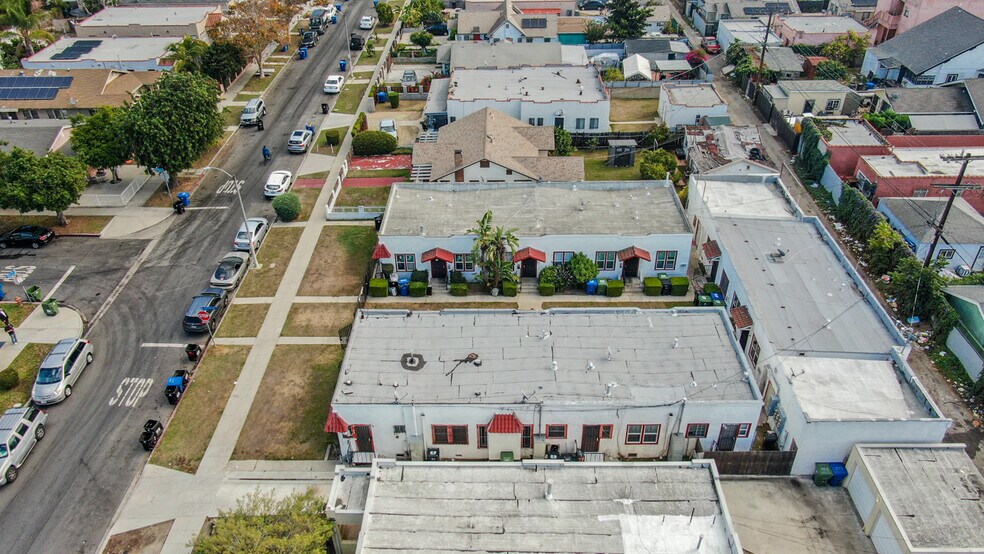 More Photos Of 1462 W 53rd St, Los Angeles Apartments For Sale