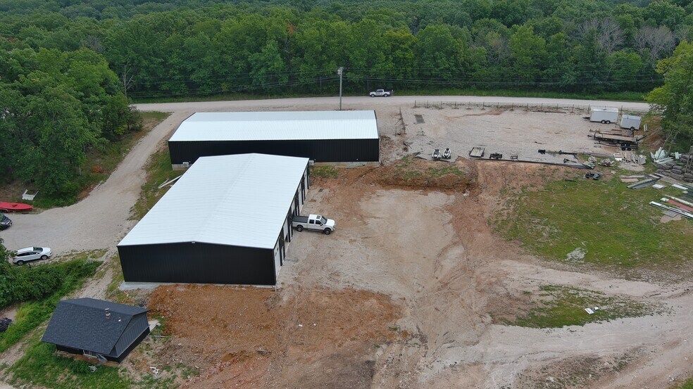 More Photos Of 100 Man Cave, Sunrise Beach Self Storage For Sale