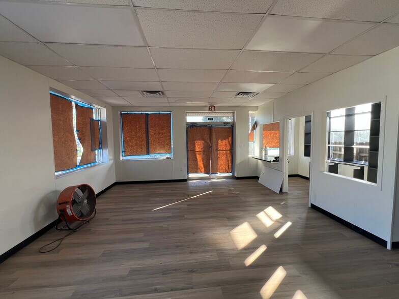 More Photos Of 203 W Judge Perez Dr, Chalmette Freestanding For Lease