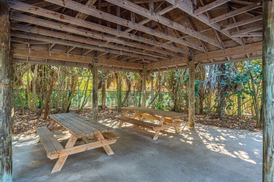 More Photos Of 9300 N A1A, Vero Beach Freestanding For Sale