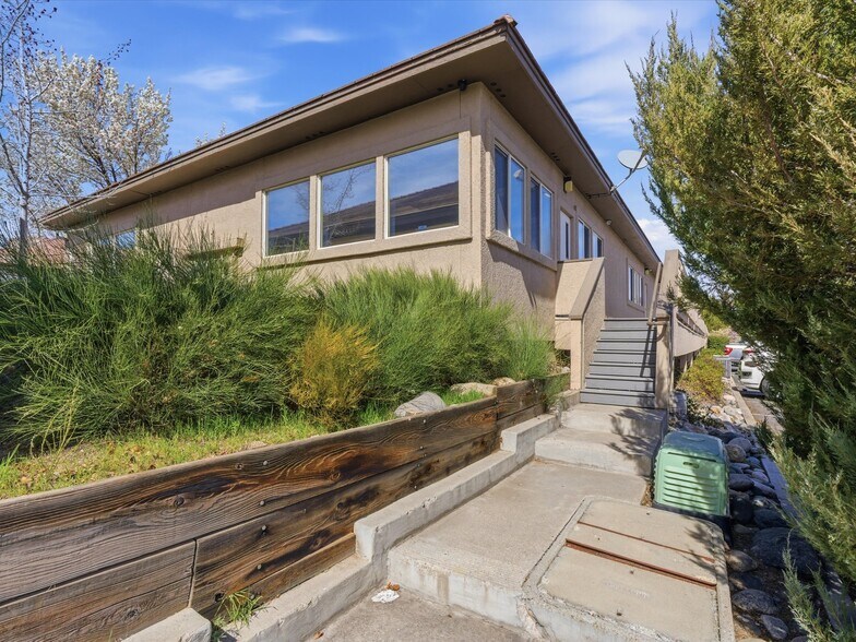 More Photos Of 2225 Green Vista Blvd, Sparks Office For Sale