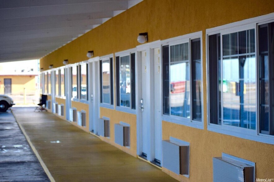 More Photos Of 4930 Country Rd 99 W, Dunnigan Hotel For Sale