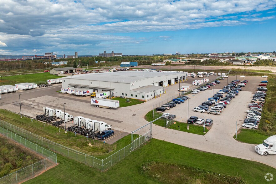 More Photos Of 2929 Halvor Ln, Superior Distribution For Sale