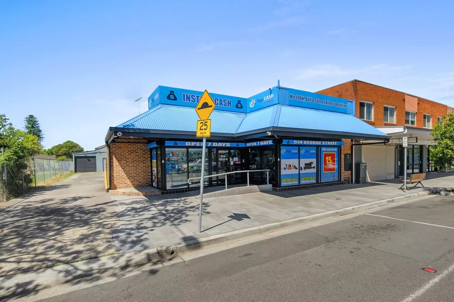 More Photos Of 514 George St, South Windsor Storefront For Lease