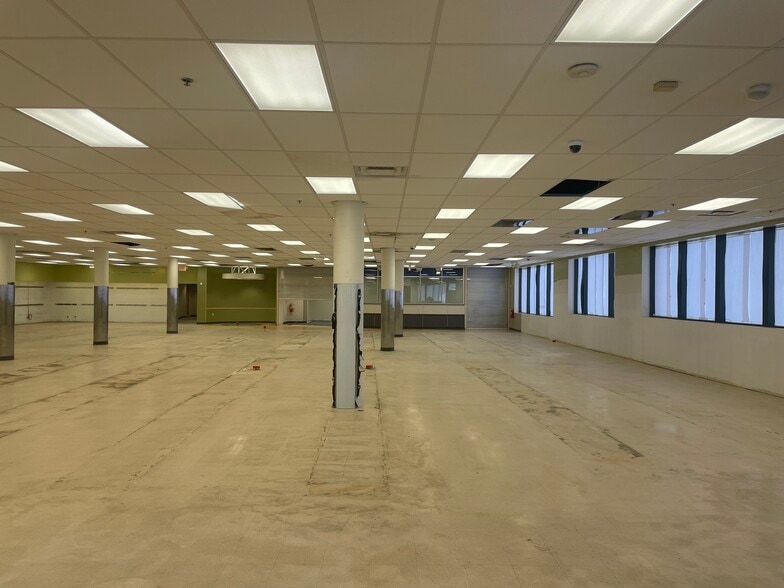 More Photos Of 1001 Glendon Ave, Los Angeles Apartments For Lease