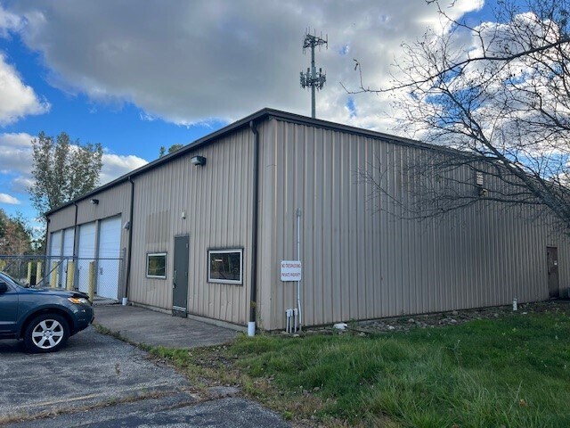 More Photos Of 280 Pennbriar Dr, Erie Warehouse For Sale