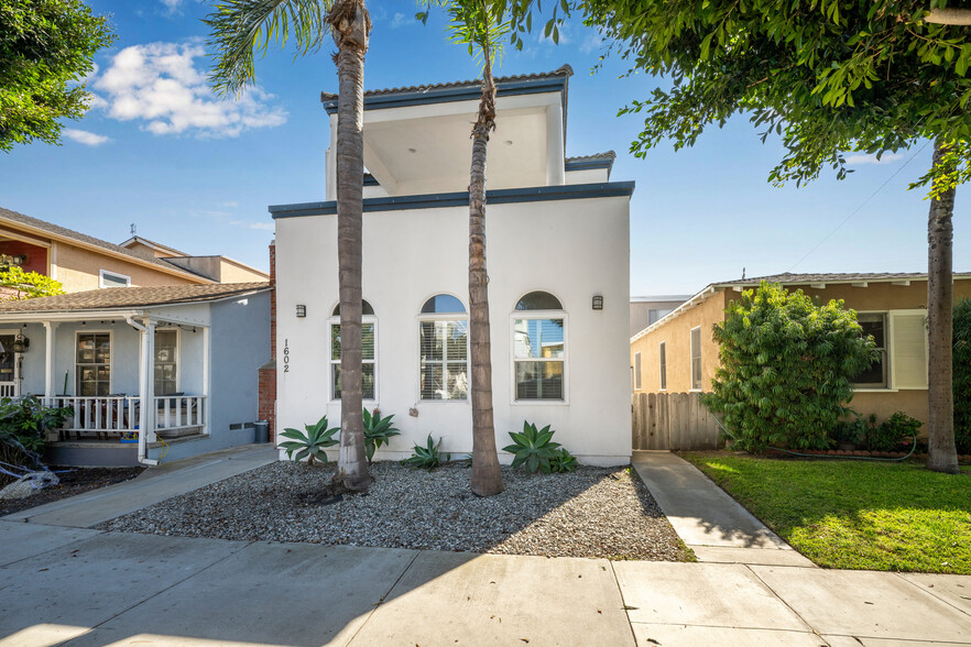 Primary Photo Of 1602 Ocean Ave, Seal Beach Apartments For Sale