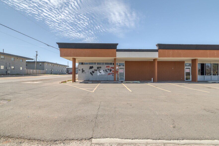 More Photos Of 3500-3534 S Newcastle Rd, Oklahoma City Storefront For Lease