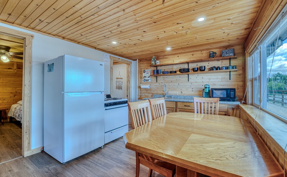 More Photos Of 8372 E Flowage Ln, Gordon Multifamily For Sale