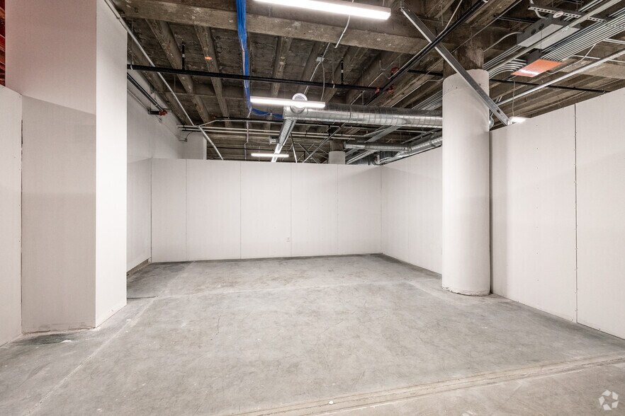 More Photos Of 204 12th St, Des Moines Office For Lease