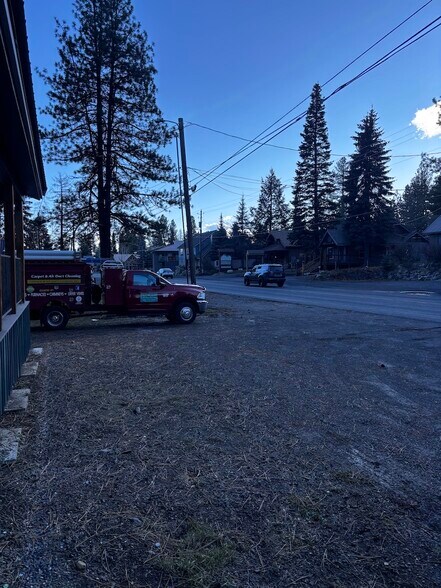 More Photos Of 305 N 3rd St, Mccall Freestanding For Sale