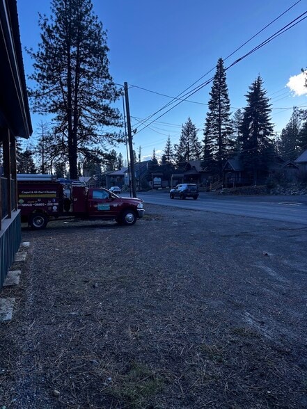 More Photos Of 305 N 3rd St, Mccall Freestanding For Sale