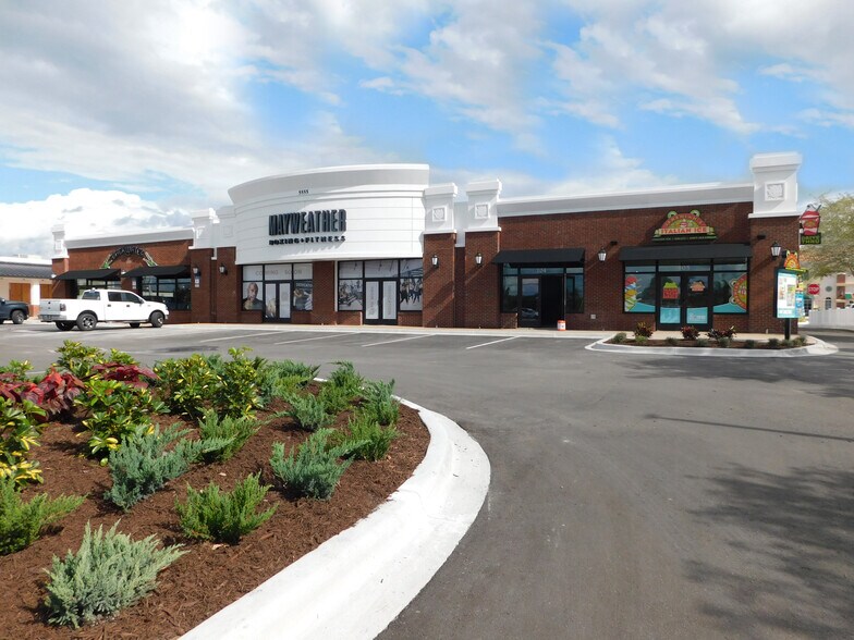 More Photos Of 5555 N Wickham Rd, Melbourne General Retail For Lease