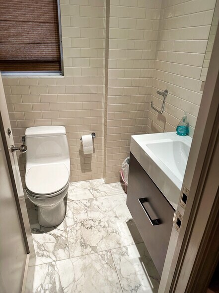 More Photos Of 1111 Park Ave, New York Apartments For Sale