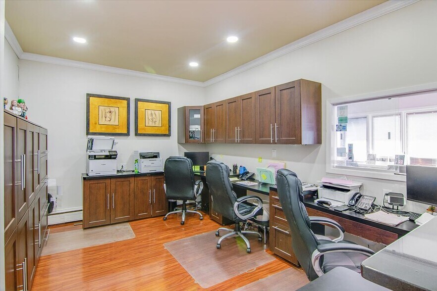 More Photos Of 383 Northfield Rd, West Orange Medical For Sale