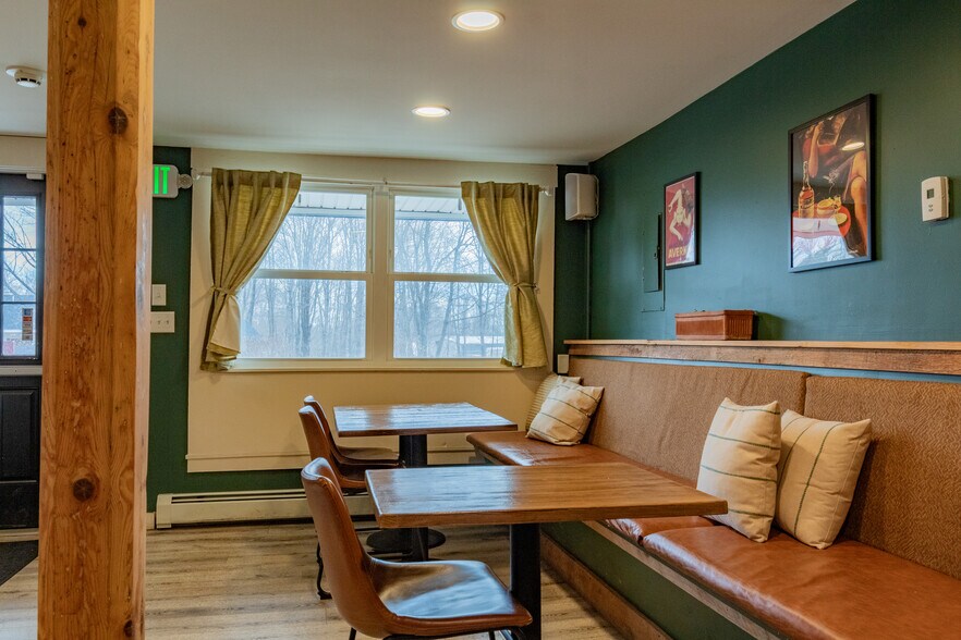 More Photos Of 424 Walnut Hill Rd, North Yarmouth Restaurant For Sale