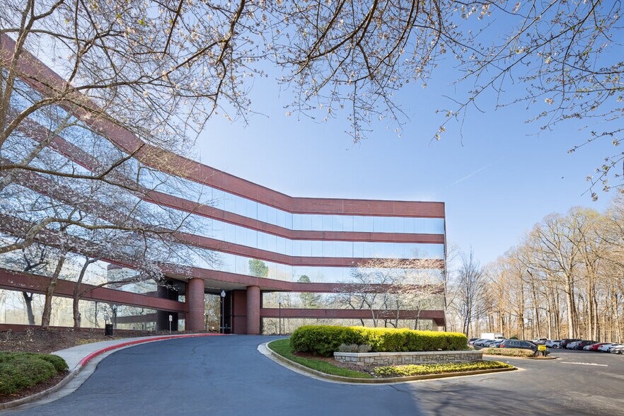 More Photos Of 3295 River Exchange Dr, Peachtree Corners Office For Lease