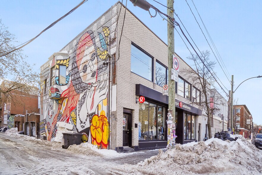 More Photos Of , Montréal General Retail For Sale