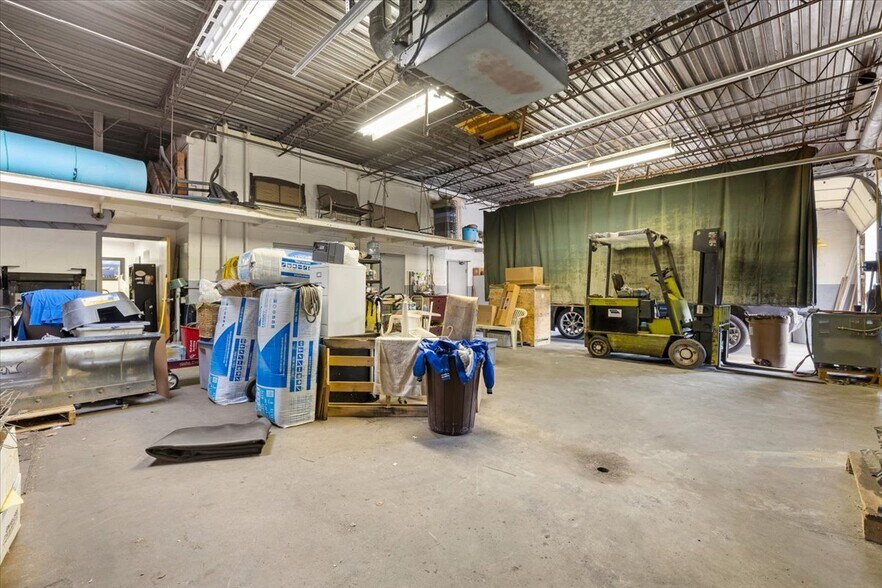 More Photos Of 115 Commercial St, Dayton Warehouse For Sale