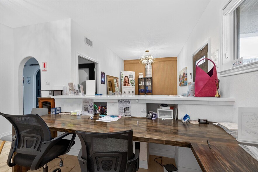 More Photos Of 2217 Sealy St, Galveston Office Residential For Sale
