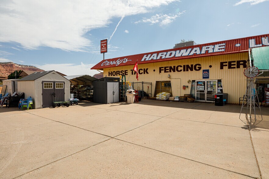 More Photos Of 723 E Highway 89, Kanab Storefront Retail Office For Sale