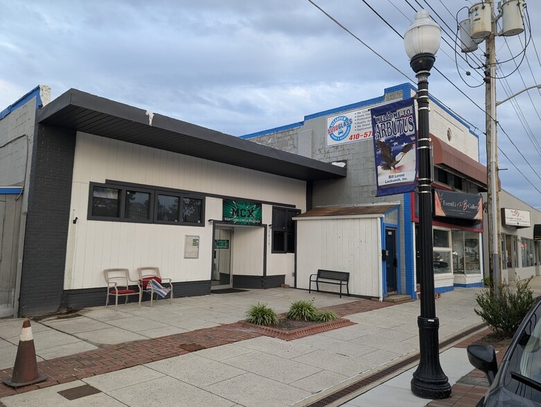 More Photos Of 5415-1517 E Dr, Halethorpe, MD 21227 Dr, Halethorpe General Retail For Lease