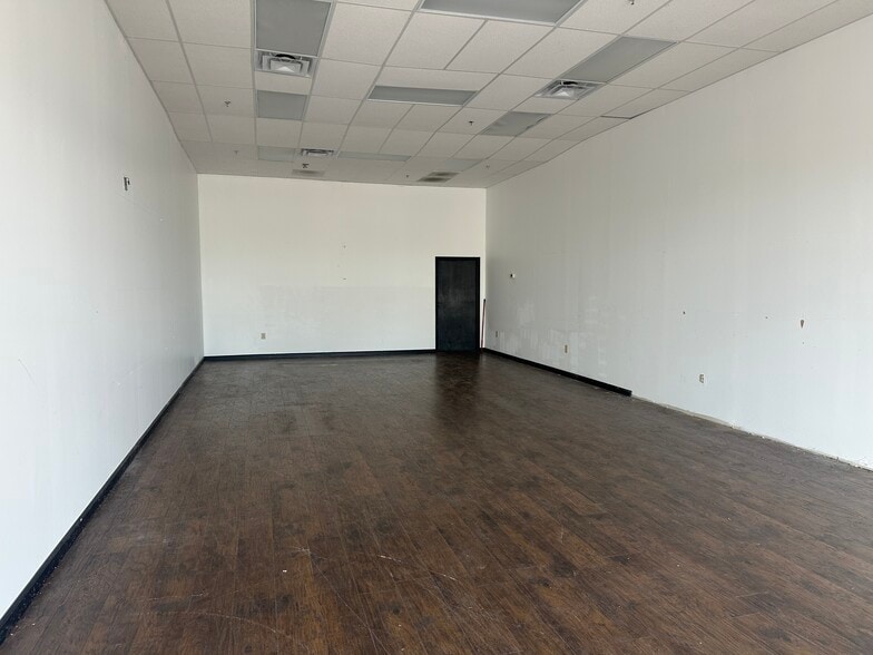 More Photos Of 550 S Church St, Spartanburg Freestanding For Lease