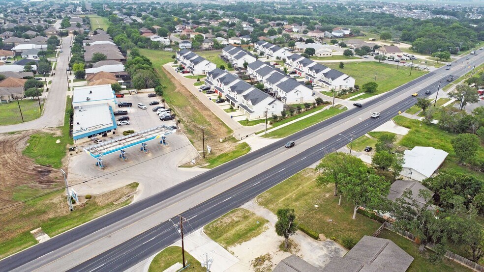 More Photos Of 1071 E TX-46 Hwy, New Braunfels Storefront Retail Office For Lease