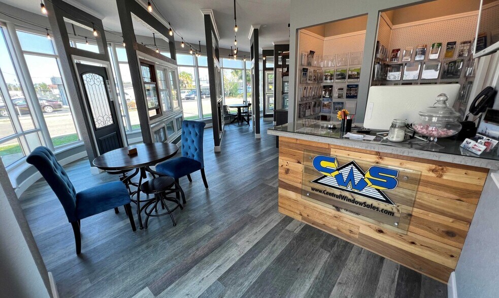 More Photos Of 320 3rd St SW, Winter Haven Freestanding For Sale