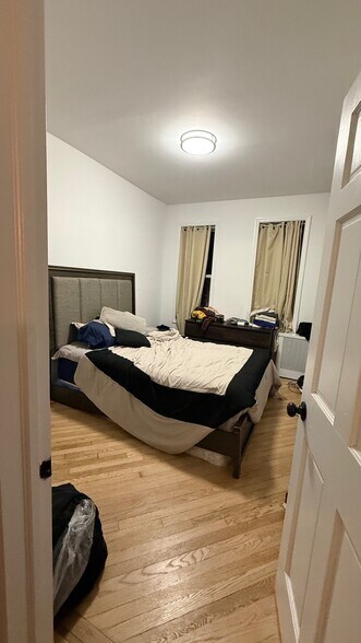 More Photos Of 429 27th Ave, Astoria Apartments For Sale