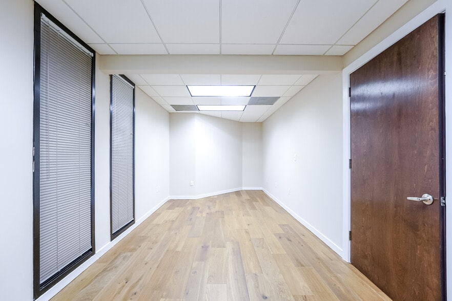 More Photos Of 399 NW 2nd Ave, Boca Raton Office For Lease