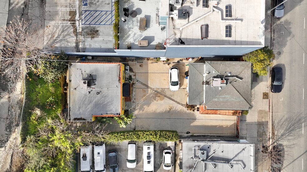 More Photos Of 11420 Ventura Blvd, Studio City Office Residential For Sale