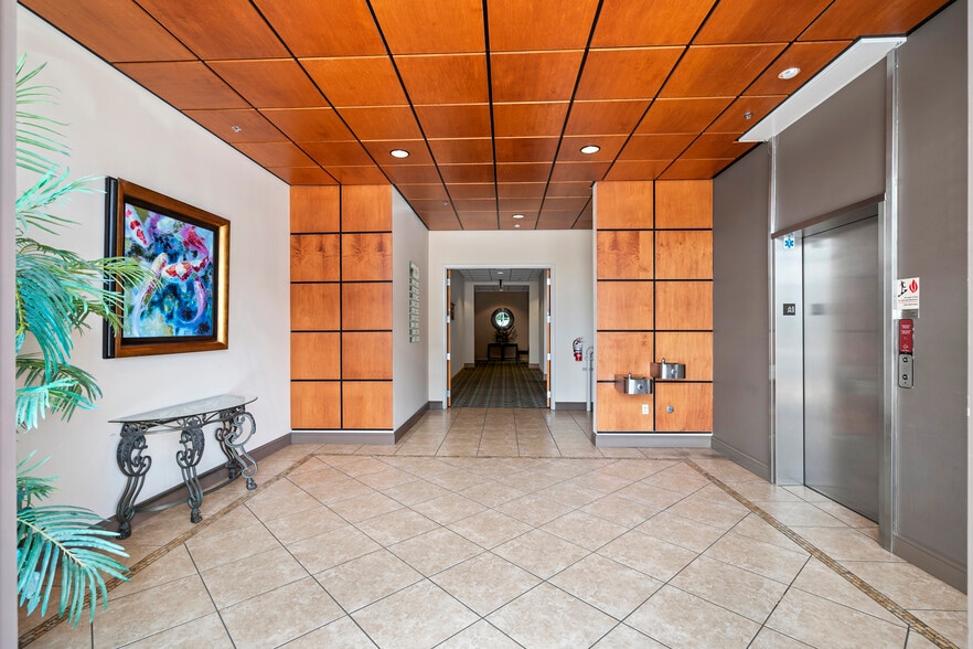 More Photos Of 14777 Los Gatos Blvd, Los Gatos Medical For Lease