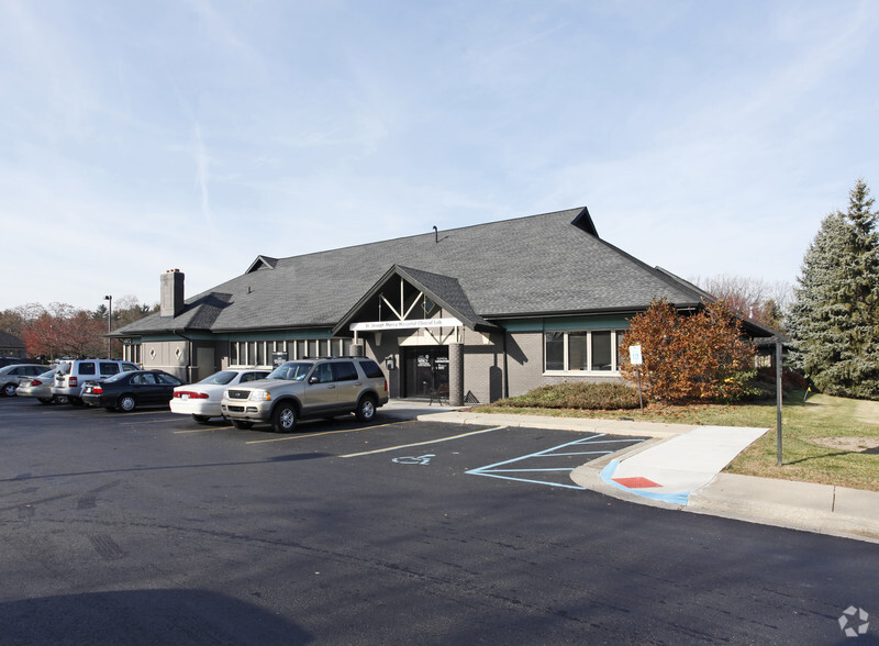 Primary Photo Of 4972 W Clark Rd, Ypsilanti Medical For Lease