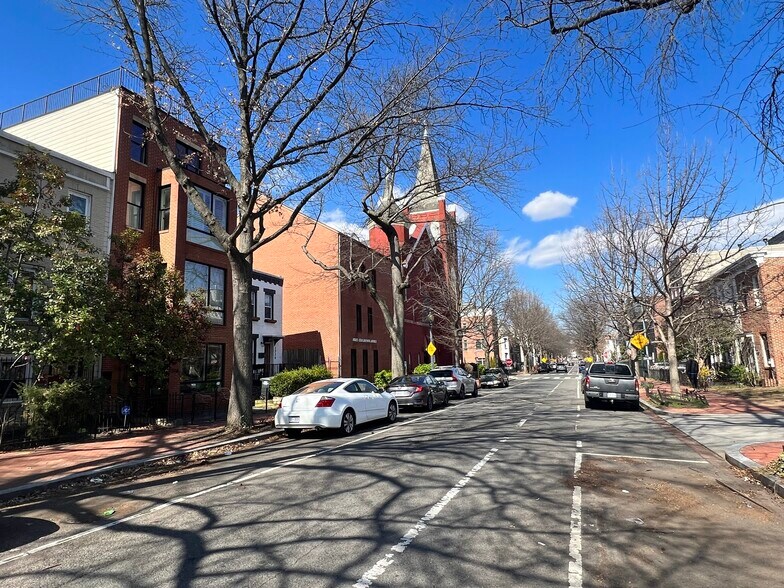 More Photos Of 1546 5th St NW, Washington Specialty For Sale