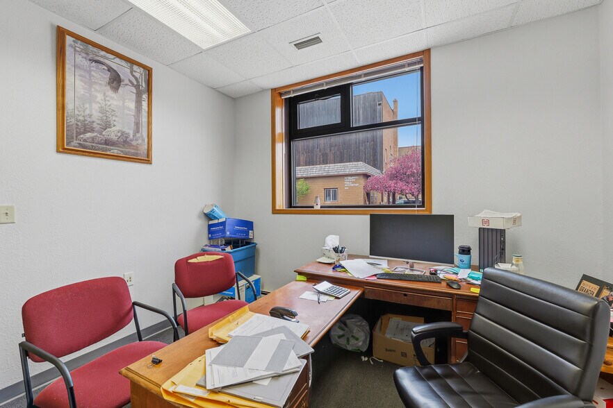 More Photos Of 132 W Huron St, Berlin Office For Sale