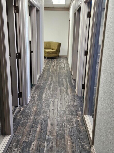 More Photos Of 5510 Skylane Blvd, Santa Rosa Office For Lease