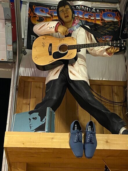 More Photos Of 9181 Commerce Center Cir, Highlands Ranch Self Storage For Sale