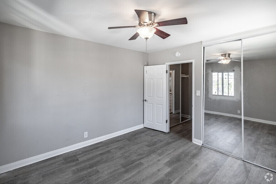 More Photos Of 125 Ximeno Ave, Long Beach Apartments For Sale