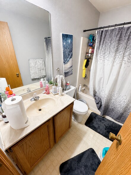 More Photos Of 48 Eastland Dr, Belleville Multifamily For Sale