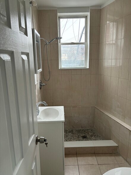 More Photos Of 564-566 Newark Ave, Jersey City Storefront Retail Residential For Sale