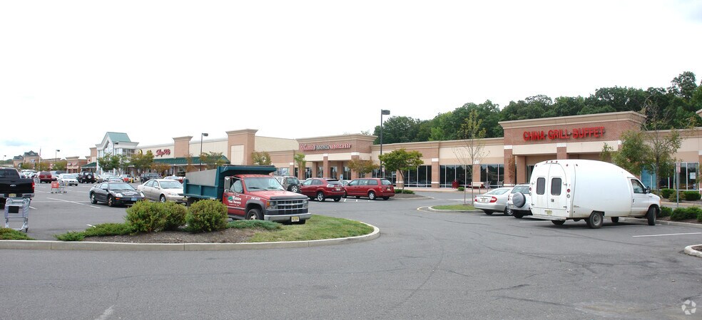 More Photos Of 130 Marketplace Blvd, Hamilton Unknown For Lease