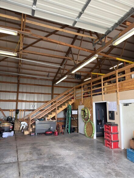 More Photos Of 18900 Webster St, Spring Hill Land For Lease