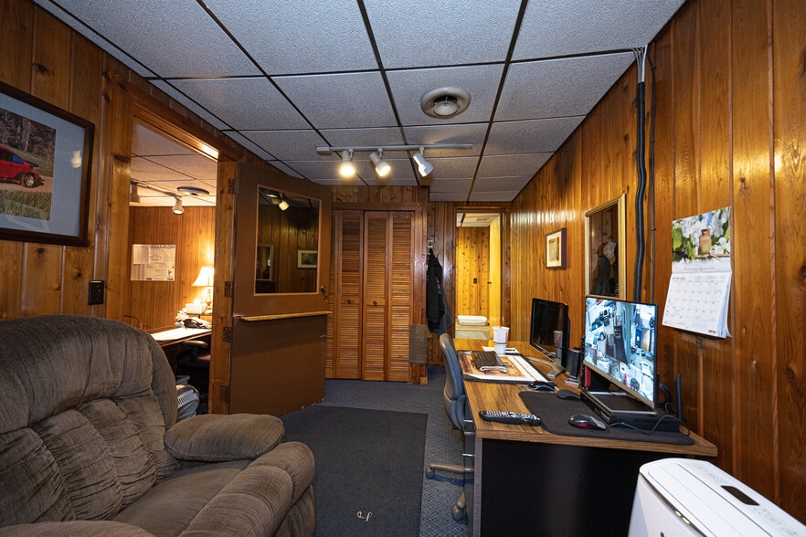 More Photos Of 5700 Butler St, Pittsburgh Auto Dealership For Sale