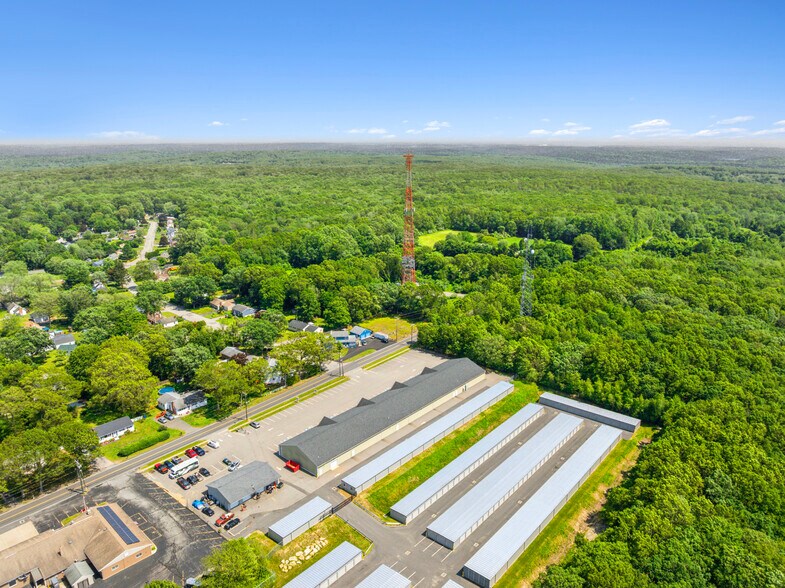 More Photos Of 430 Chapel Hill Rd, Oakdale Freestanding For Lease