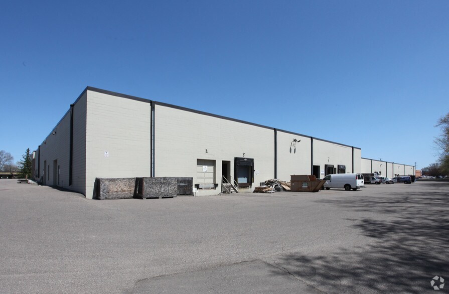 More Photos Of 8325-8459 N 10th Ave, Golden Valley Warehouse For Lease