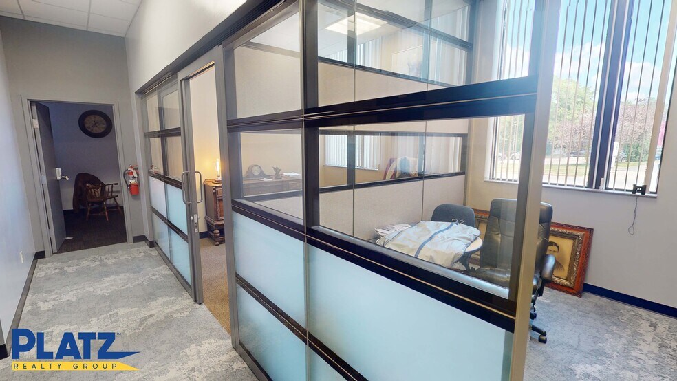 More Photos Of 20 S Canal St, Newton Falls Bank For Lease