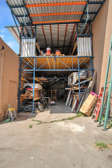 More Photos Of 13329 Sherman Way, North Hollywood Auto Repair For Sale