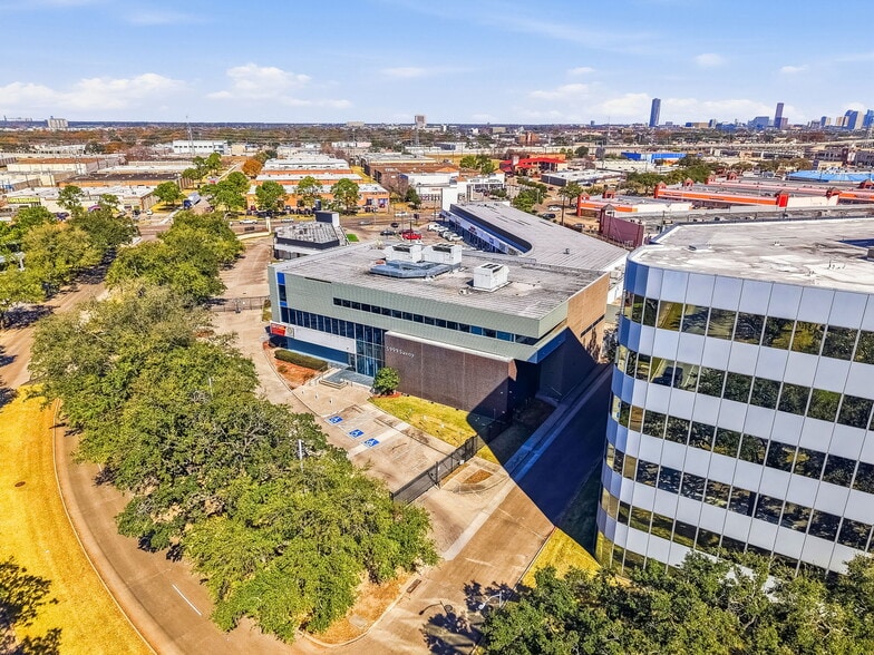 More Photos Of 5999 Savoy Dr, Houston Schools For Sale